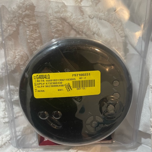 Cd player - Picture 2 of 2